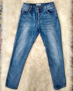 SALE 🛍️ 𝅺LUNA NORA jeans Womens size 8/29